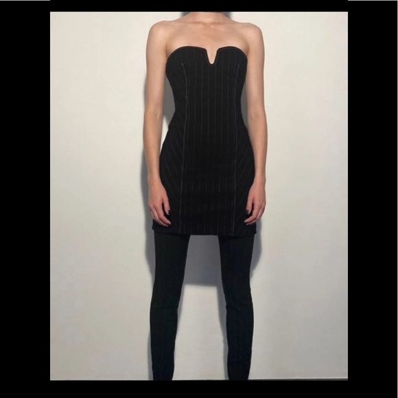 Beautiful mini pinstripe dress - Picture 9 of 9